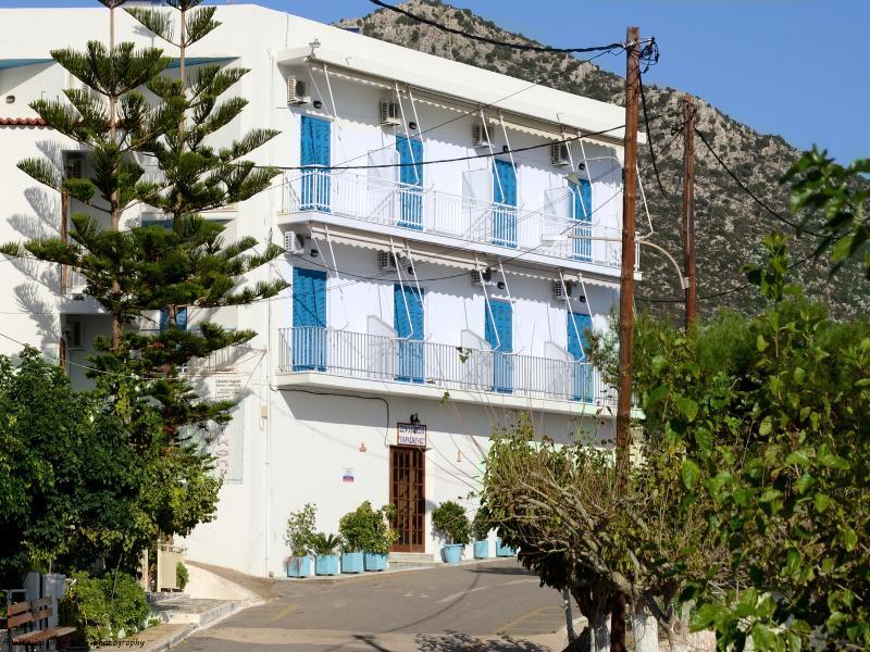 Paraskevas Boutique Hotel ติรอส ภายนอก รูปภาพ