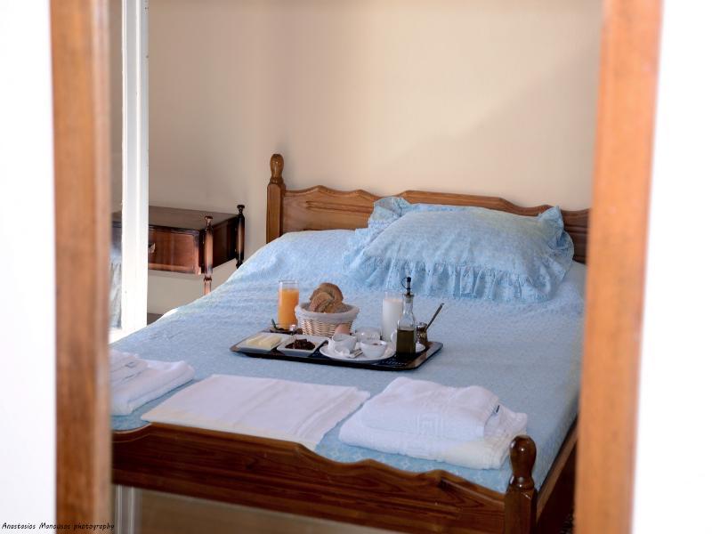 Paraskevas Boutique Hotel ติรอส ภายนอก รูปภาพ